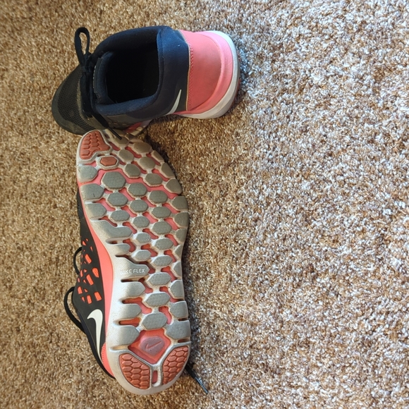 Nike flex running shoes size 7.5 - Picture 4 of 4